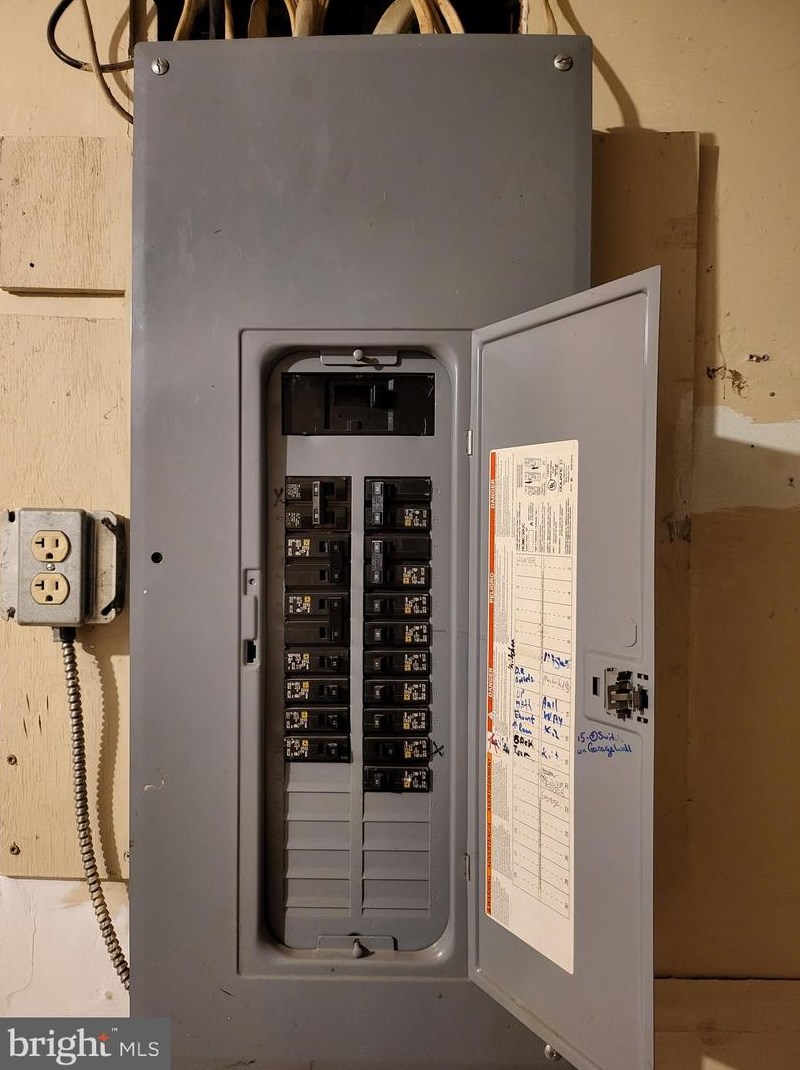 1157 Fox Run, Reading PA  19606-1157 exterior