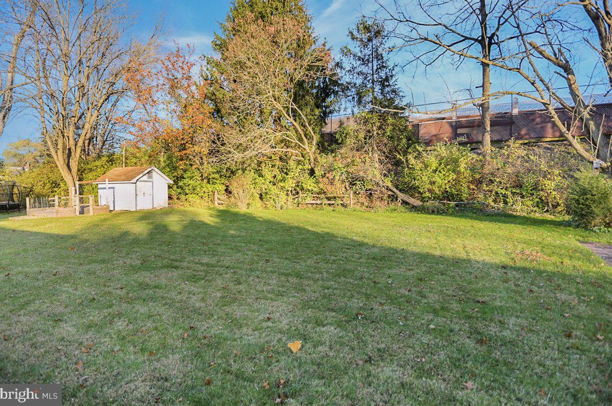 1809 Scindo Ct, Reading PA  19604-1015 exterior