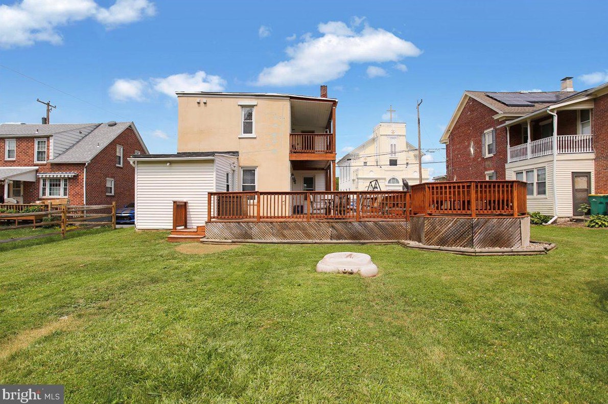 322 Chestnut St, Mertztown PA  19539-8759 exterior