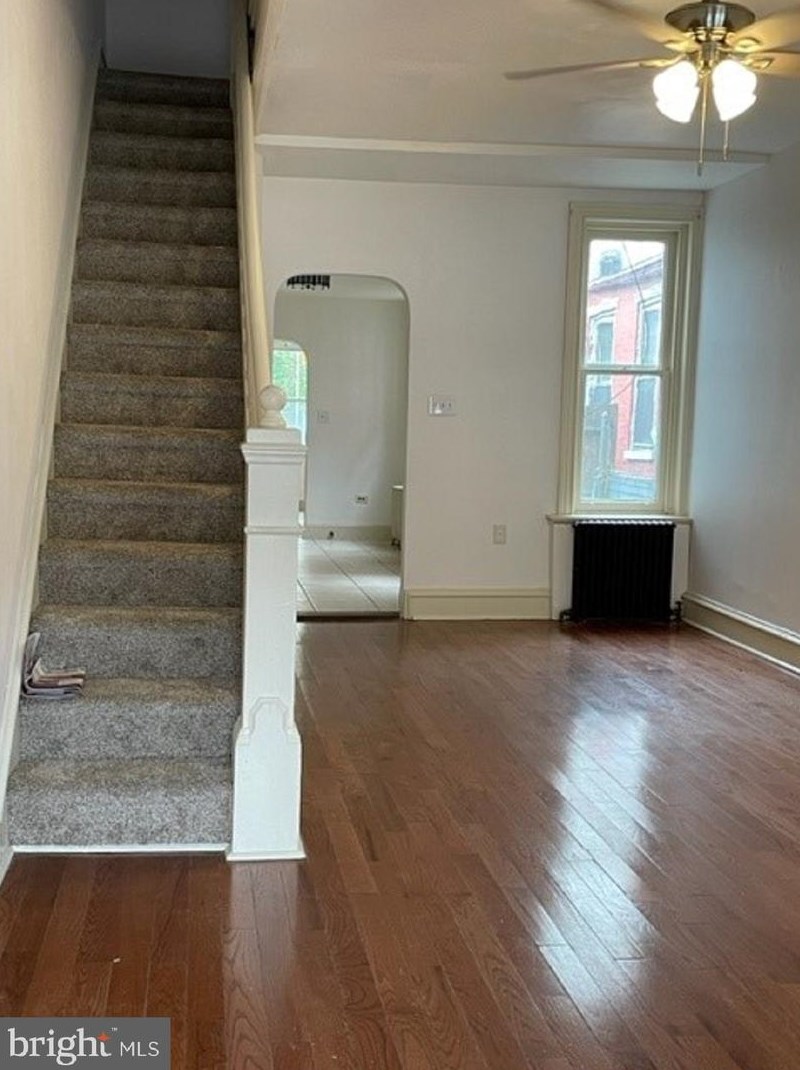 1325 Muhlenberg St, Reading PA  19602-2125 exterior