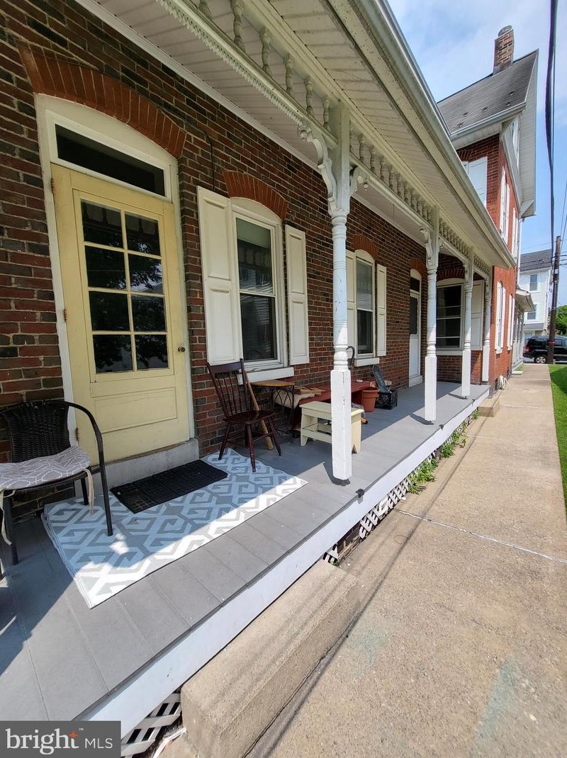 326 Main St, Shoemakersville, PA 19555