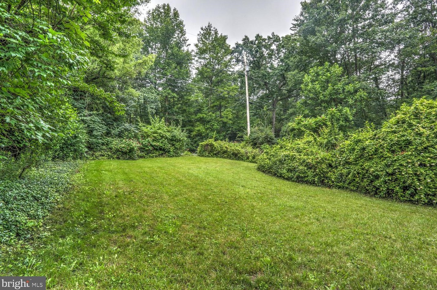 1260 Maple Grv Rd, Hummels Store PA 19540-8845 exterior