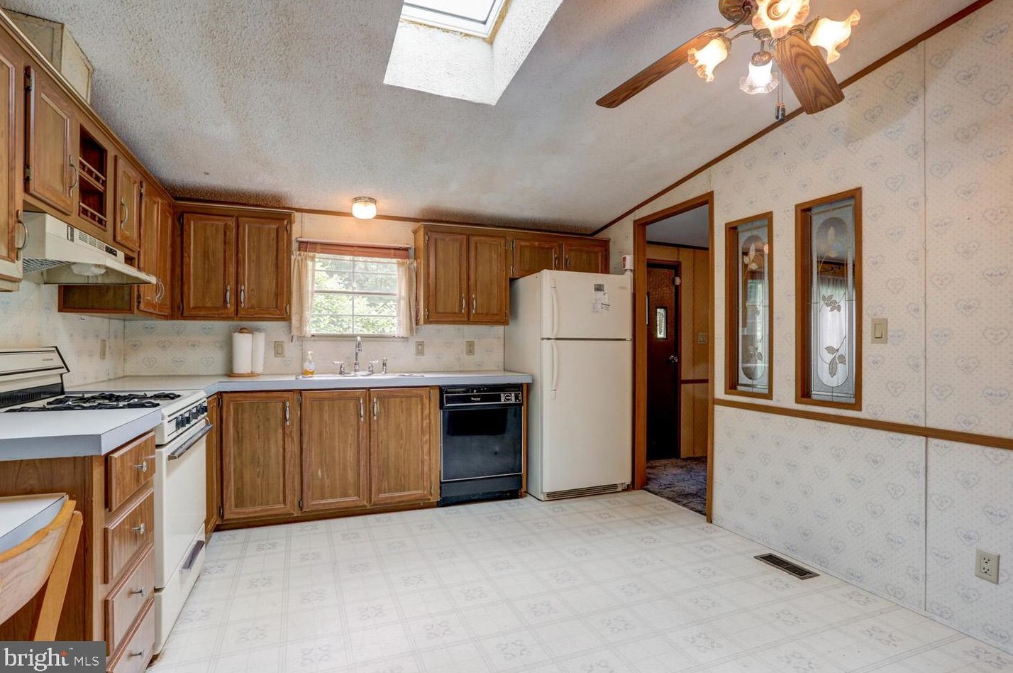 1260 Maple Grv Rd, Hummels Store PA 19540-8845 exterior