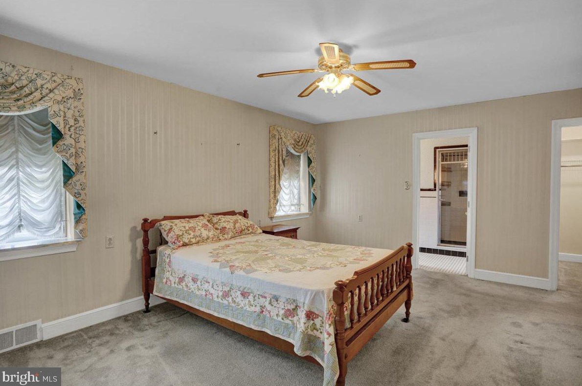 504 Elizabeth Ave, Reading PA  19605-2542 exterior