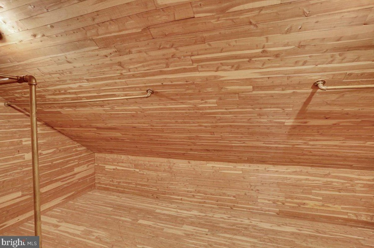 504 Elizabeth Ave, Reading PA  19605-2542 exterior