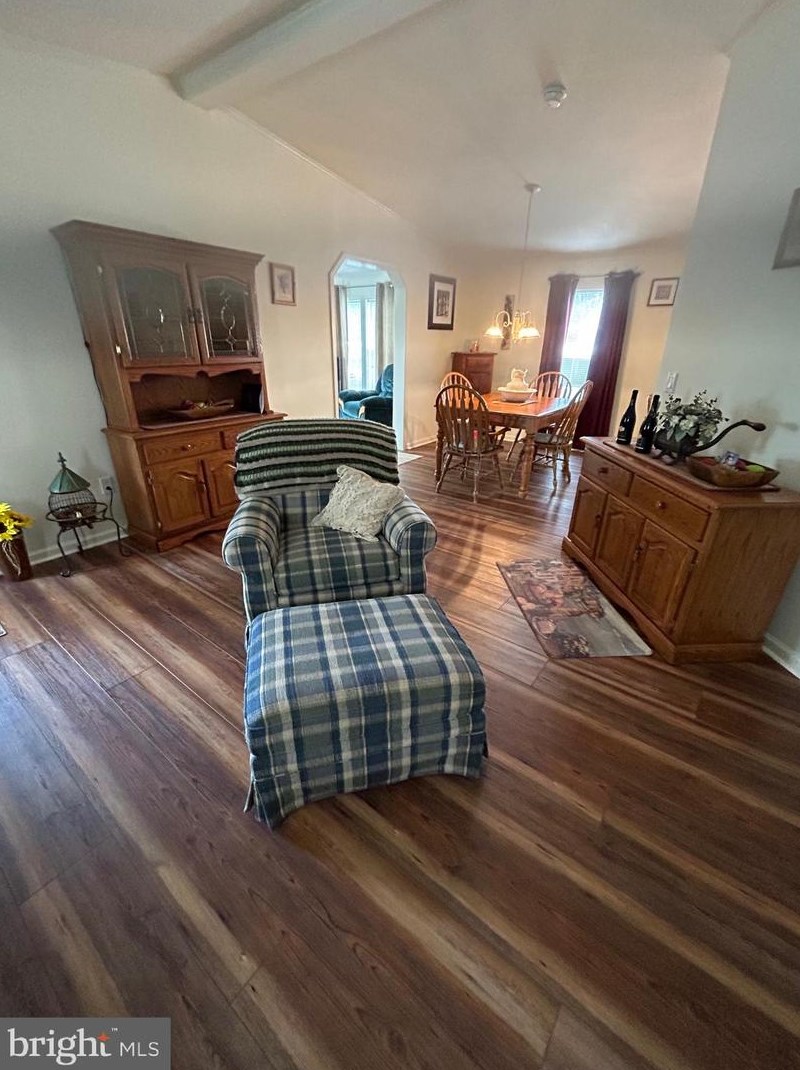 124 Random Rd, Douglassville PA  19518-1943 exterior