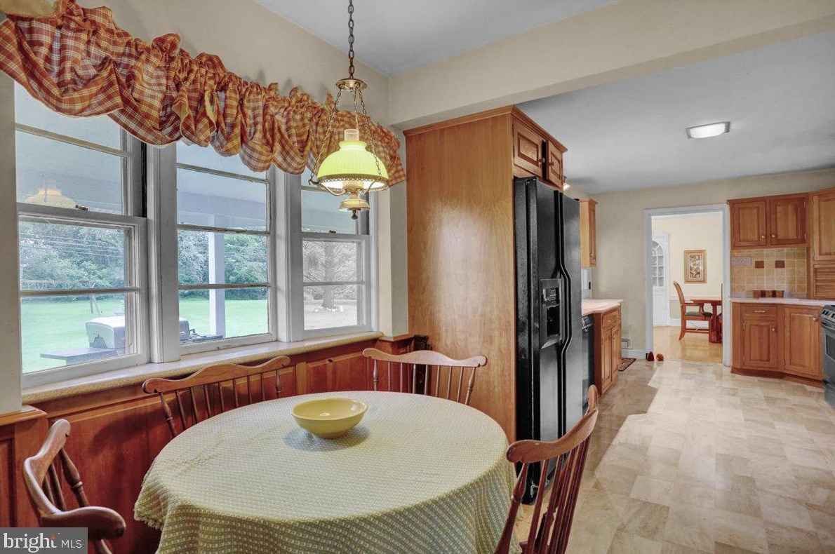 5500 Fairway Dr, Reading PA  19606-3659 exterior