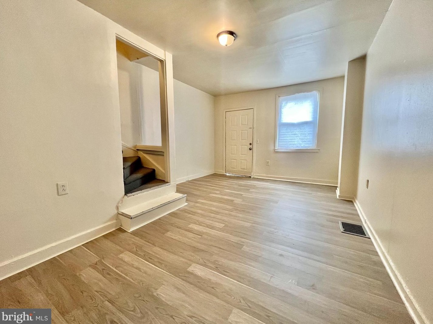 620 Maple St, Reading PA 19602-2561 exterior