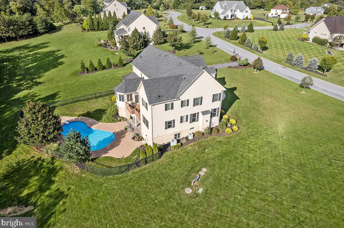 157 Meadow View Dr, Reading PA  19605-9614 exterior