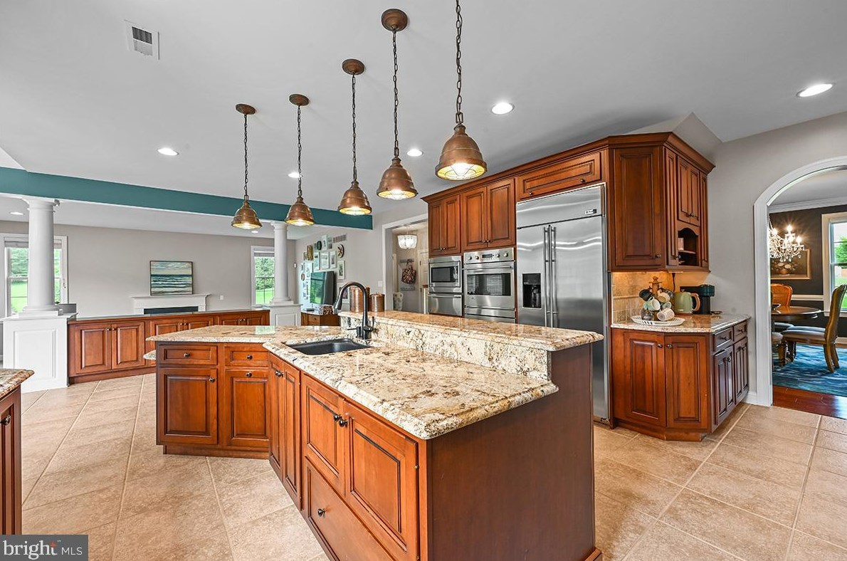 157 Meadow View Dr, Reading PA  19605-9614 exterior