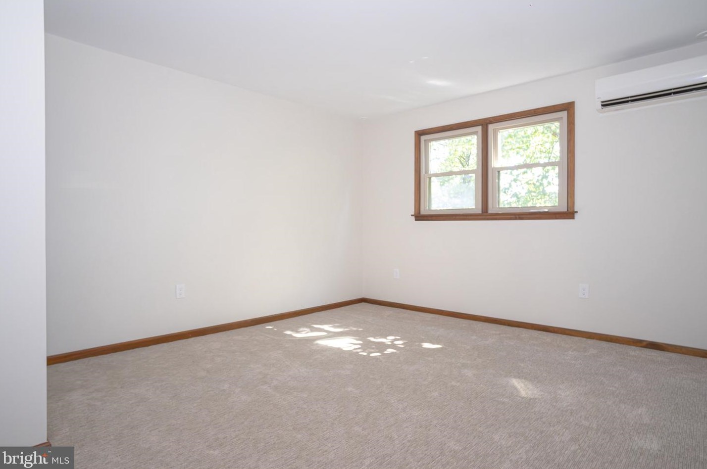 276 Hampshire Rd, Reading PA  19608-9106 exterior