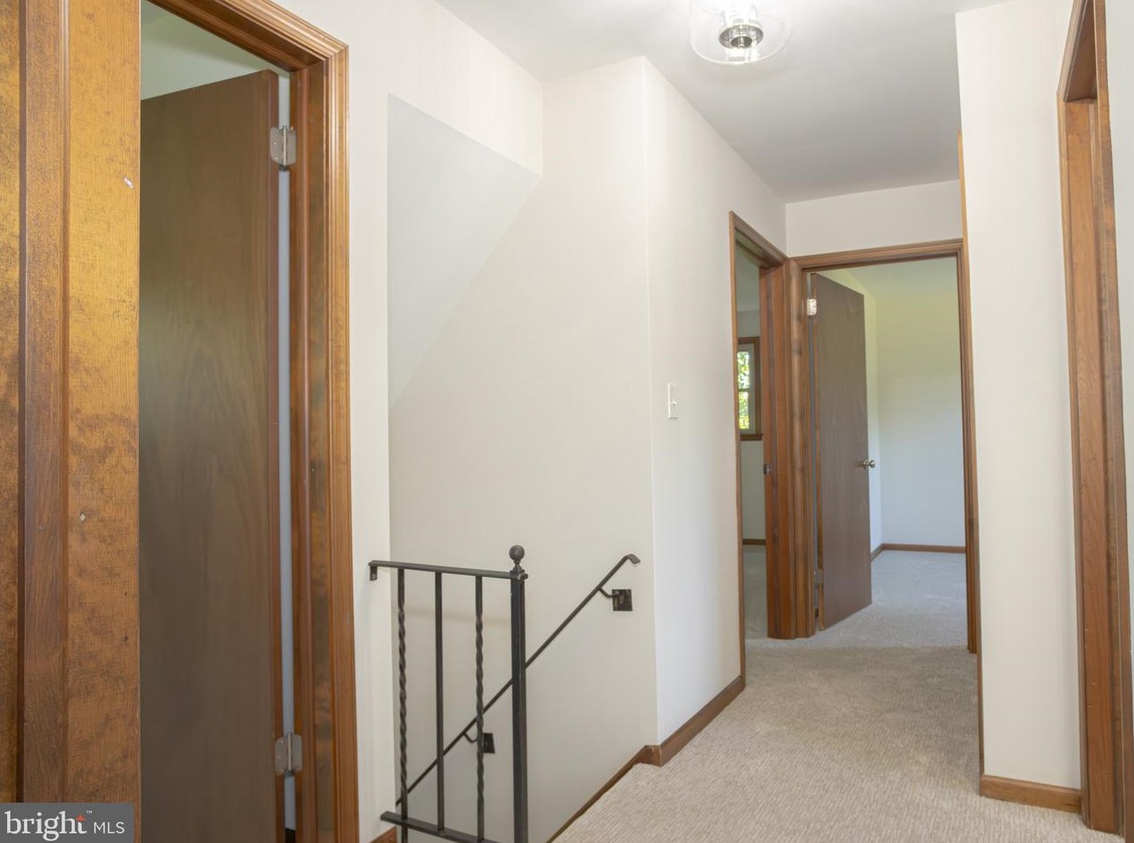 276 Hampshire Rd, Reading PA  19608-9106 exterior