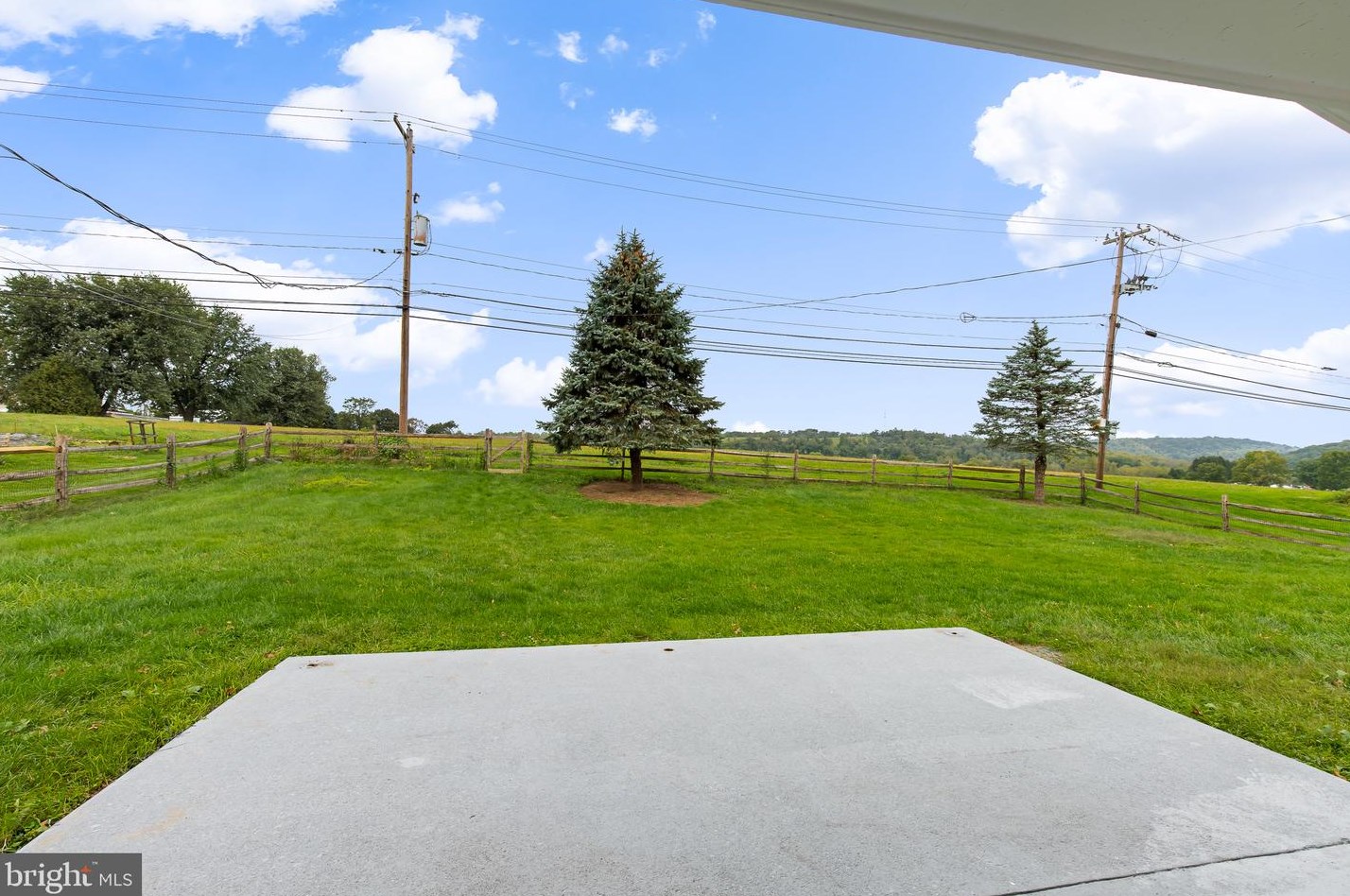 405 Fairview Dr, Greenwich PA  19530-1021 exterior