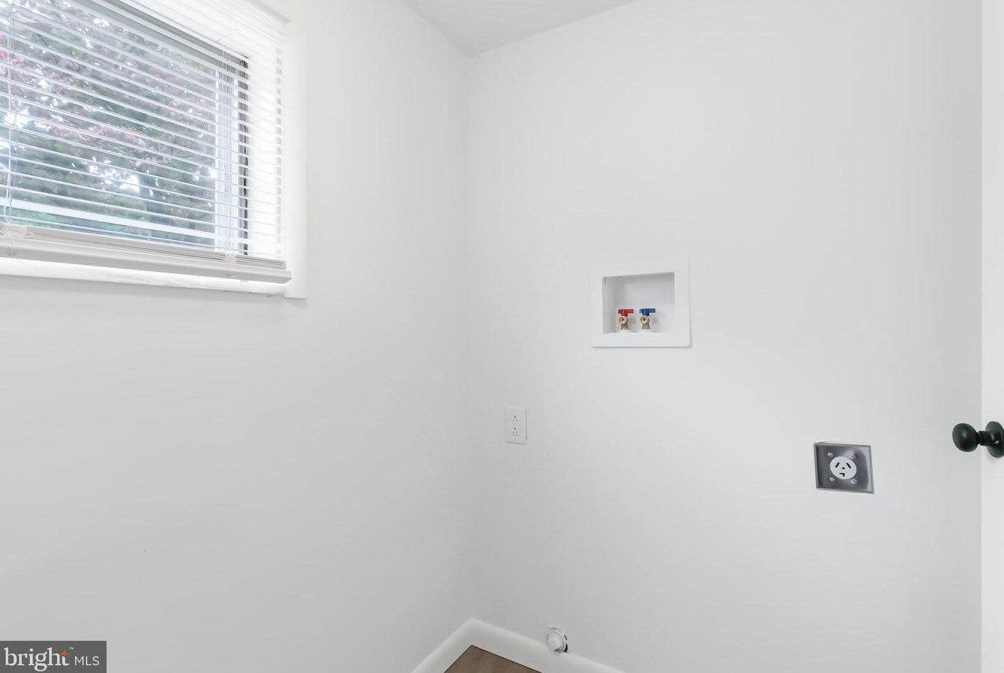 405 Fairview Dr, Greenwich PA  19530-1021 exterior