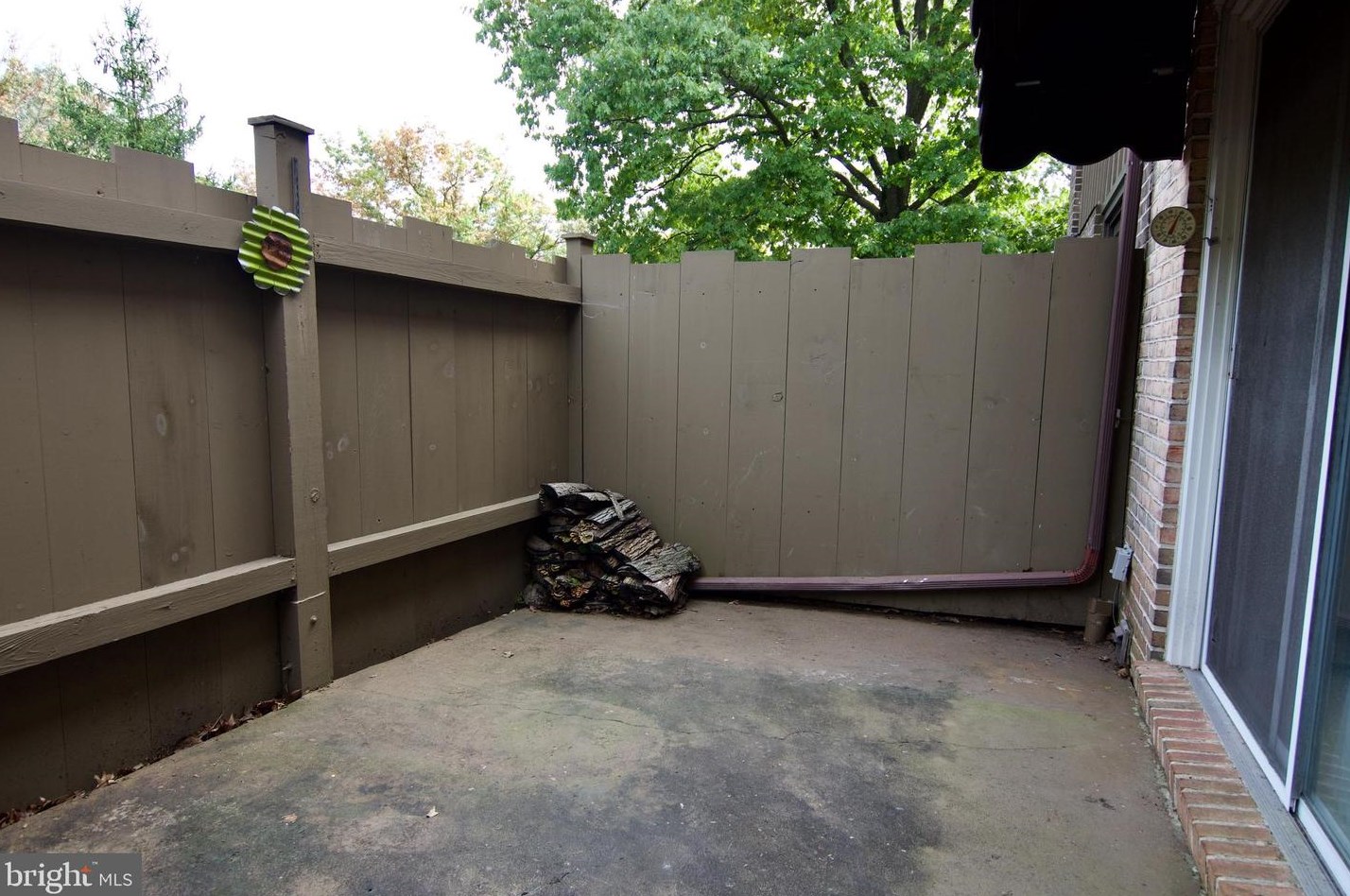 62 Wood Cir, Reading PA  19607-3311 exterior