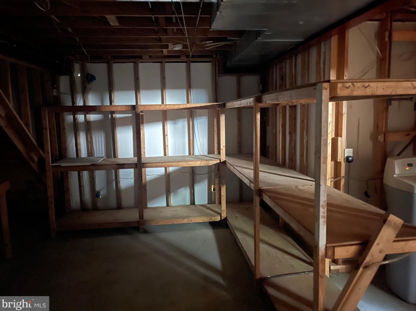 1197 Ashbourne Dr, Reading PA  19605-3225 exterior