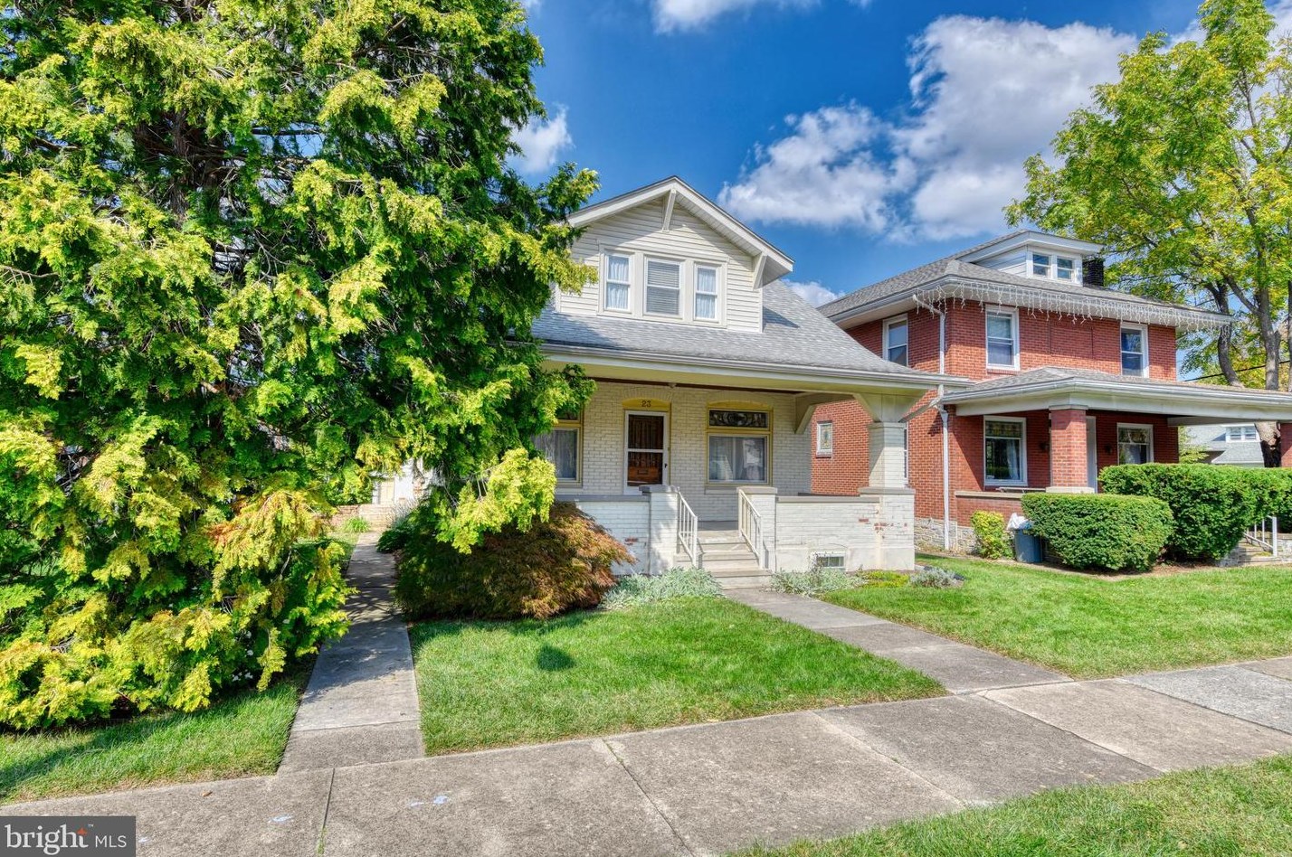 23 Walnut St, Reading PA  19607-1827 exterior