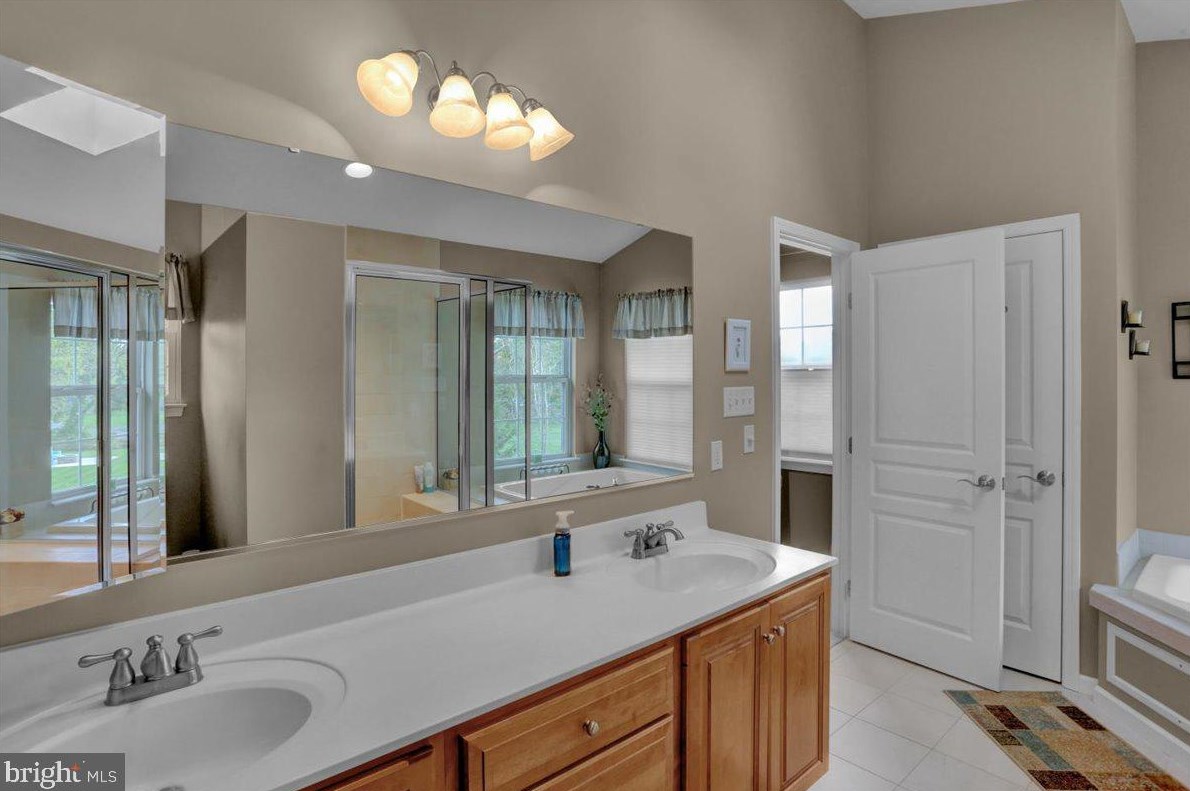 421 Middlecreek Dr, Basket PA  19547-8793 exterior