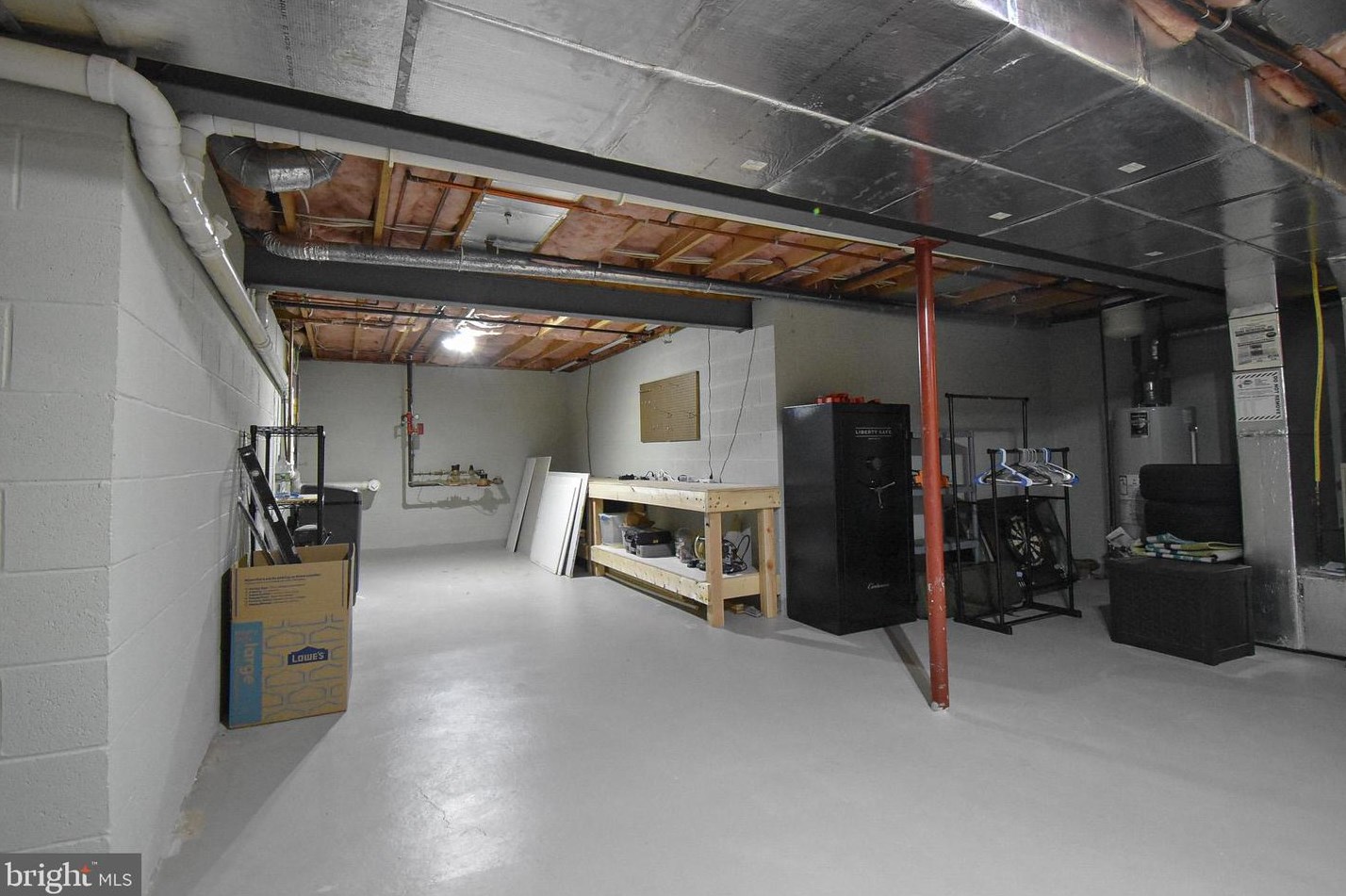 153 Waterford Ln, Reading PA 19606-9071 exterior