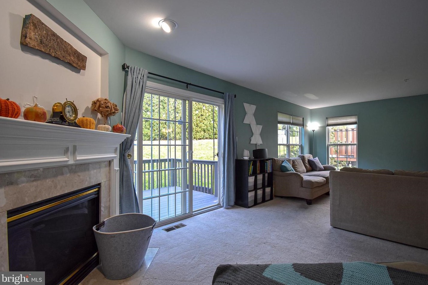 153 Waterford Ln, Reading PA 19606-9071 exterior