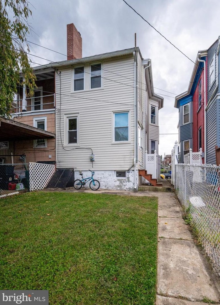 429 Fern Ave, Reading PA  19611-1907 exterior