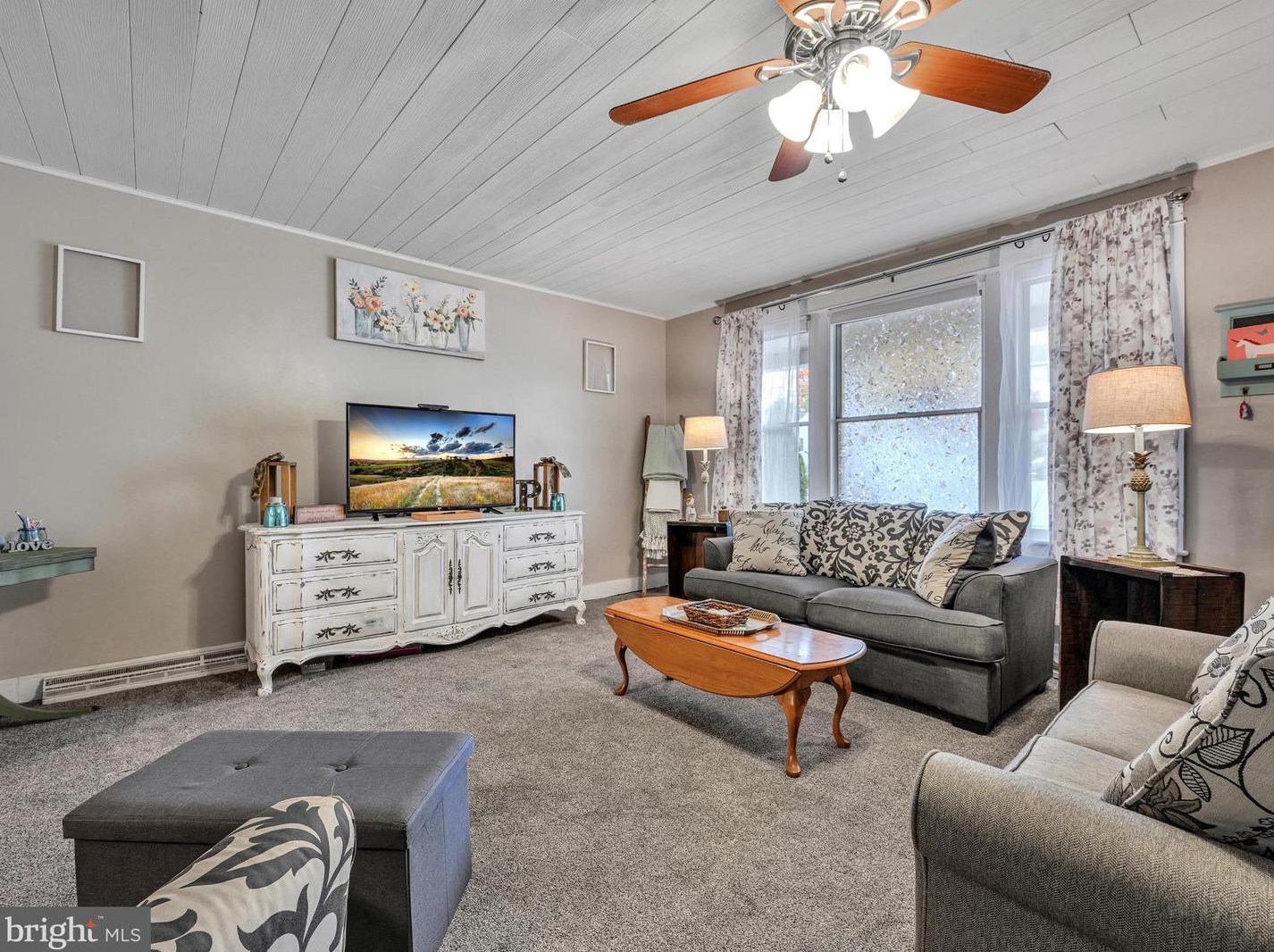 9 Madison St, Hummels Store PA  19540-1501 exterior