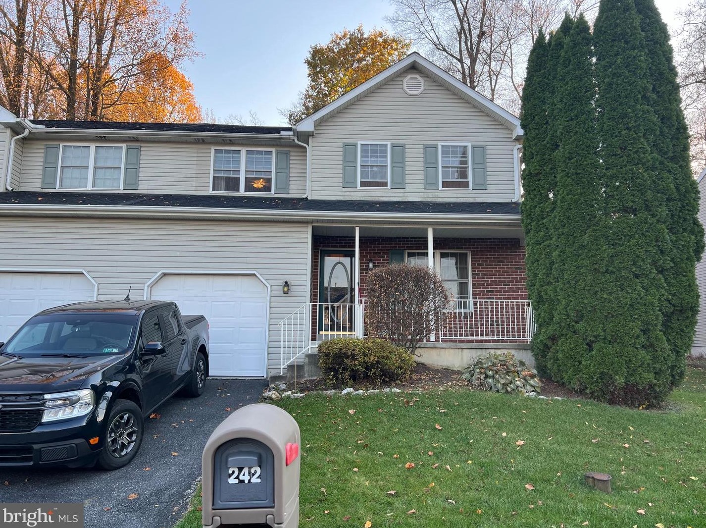 242 Bainbridge Cir, Reading PA  19608-1772 exterior