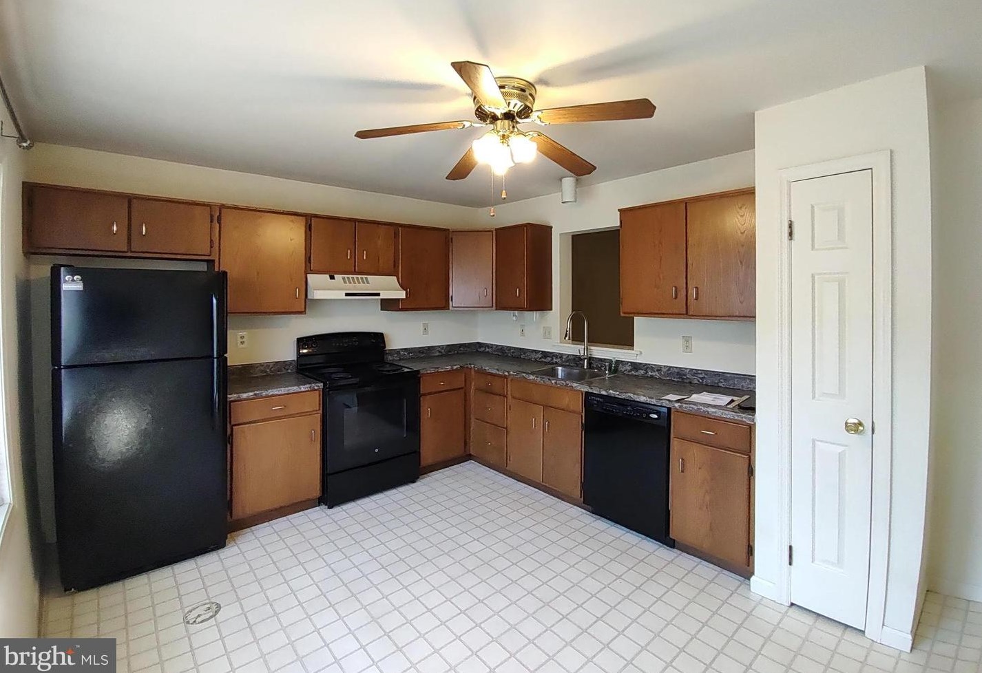 60-4 Mint Tier, Reading PA  19606-3913 exterior