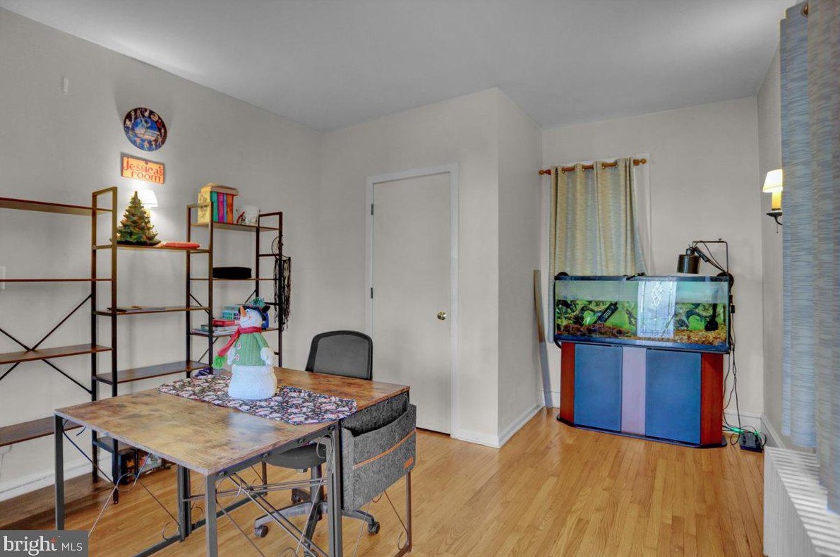 121 New Holland Ave, Reading PA  19607-2541 exterior