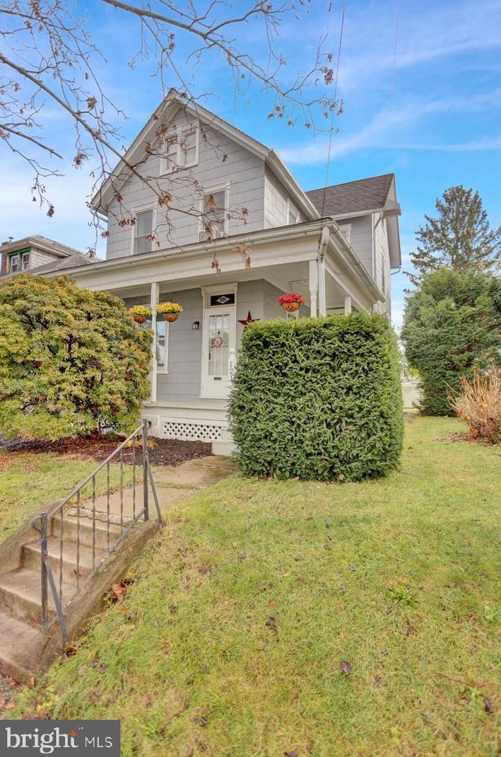 121 New Holland Ave, Reading PA  19607-2541 exterior