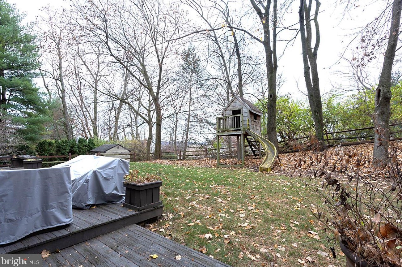 12 Estates Dr, Reading PA  19606-9595 exterior