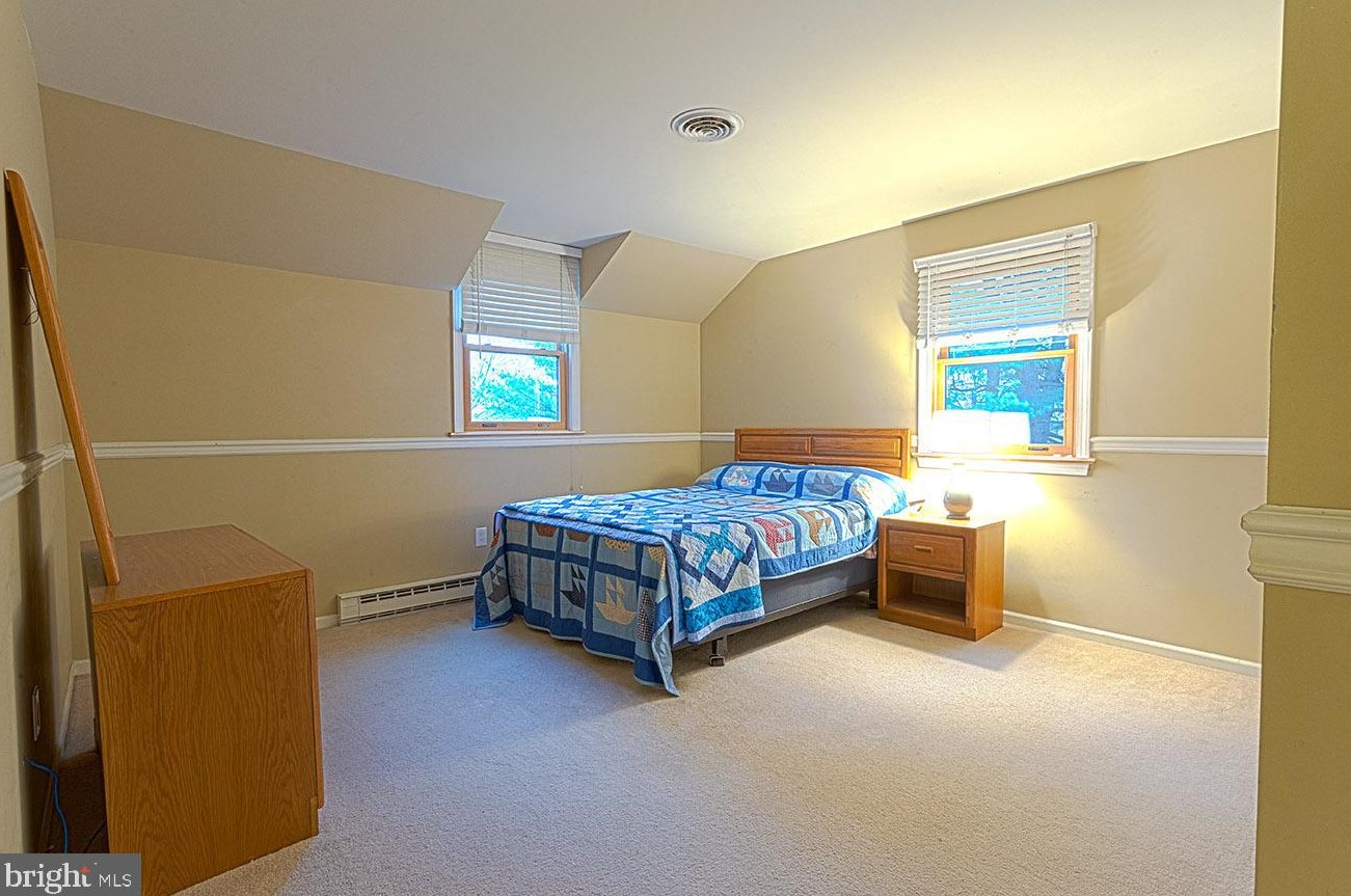 12 Estates Dr, Reading PA  19606-9595 exterior
