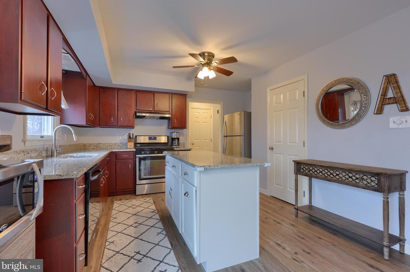 2460 Jefferson Ave, Reading PA  19609-2362 exterior