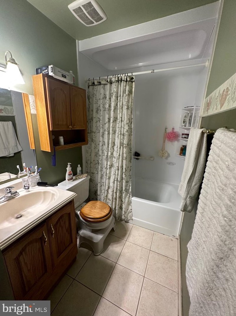 1338 Fox Run, Reading PA  19606-1142 exterior