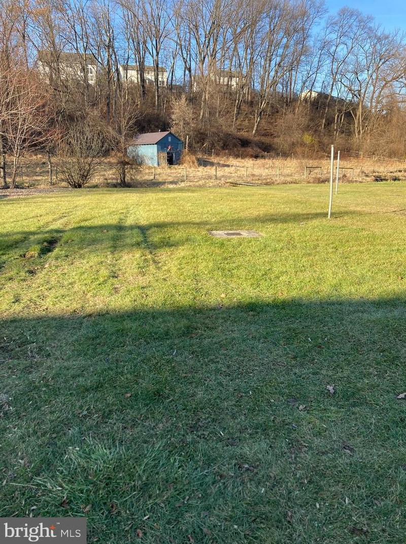 973 Fritztown Rd, Reading PA  19608-9356 exterior