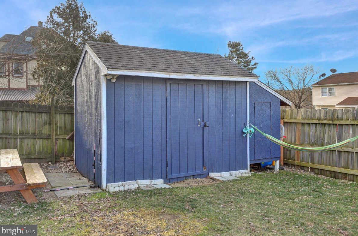 1516 Duke St, Reading PA  19605-2202 exterior