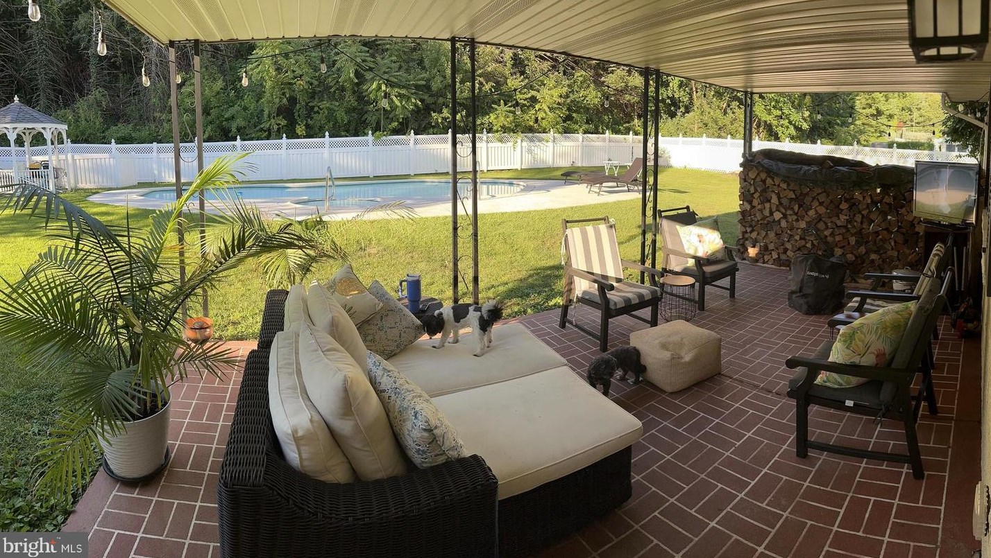 89 Wyomissing Hills Blvd, Reading PA  19609-1775 exterior