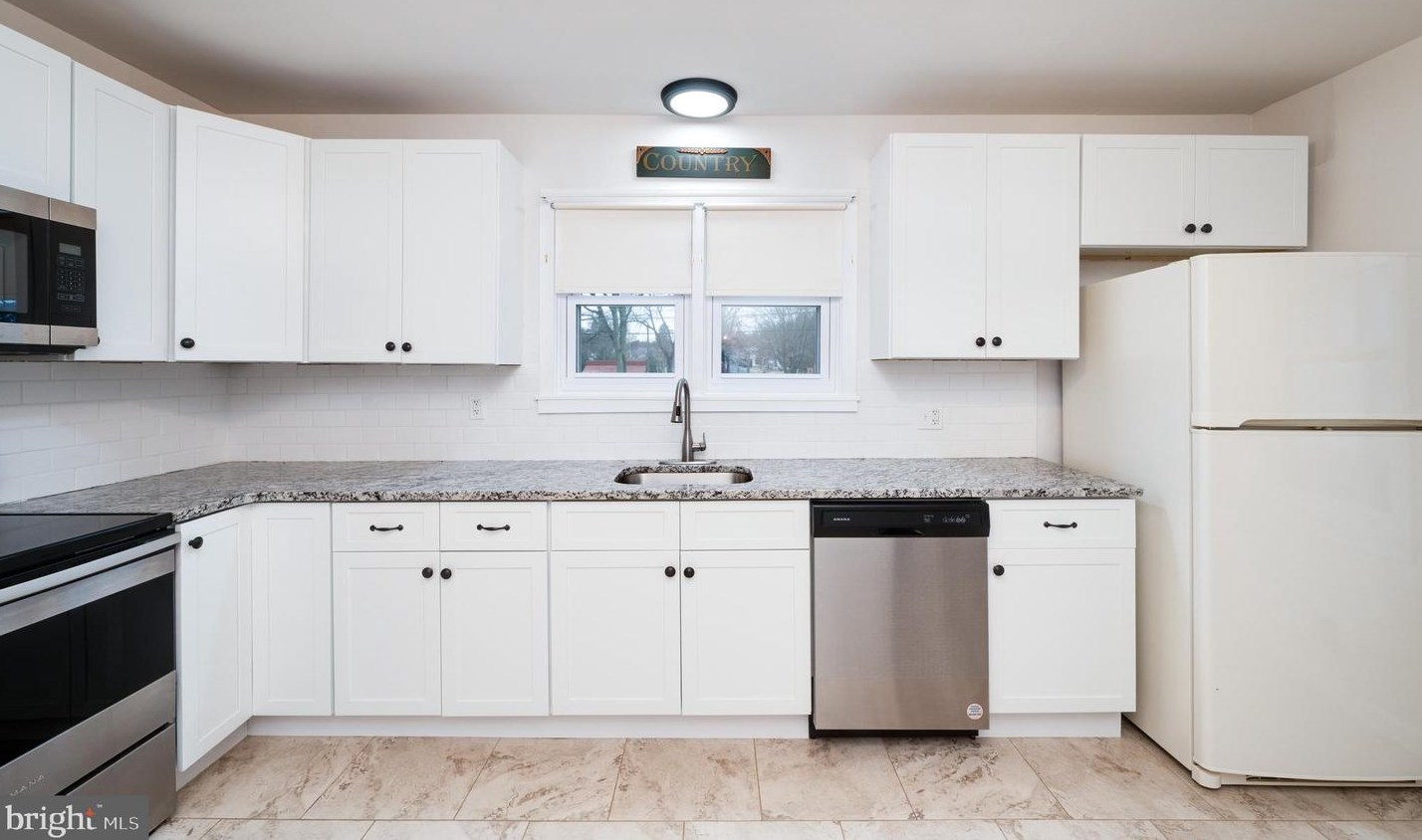 124 Kenhorst Blvd, Reading PA  19607-2027 exterior