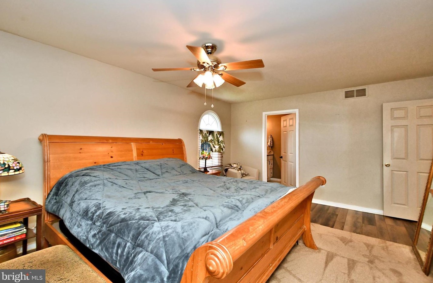 8 Country Ln, Douglassville PA  19518-9627 exterior