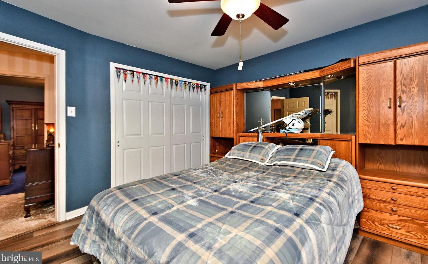 8 Country Ln, Douglassville PA  19518-9627 exterior