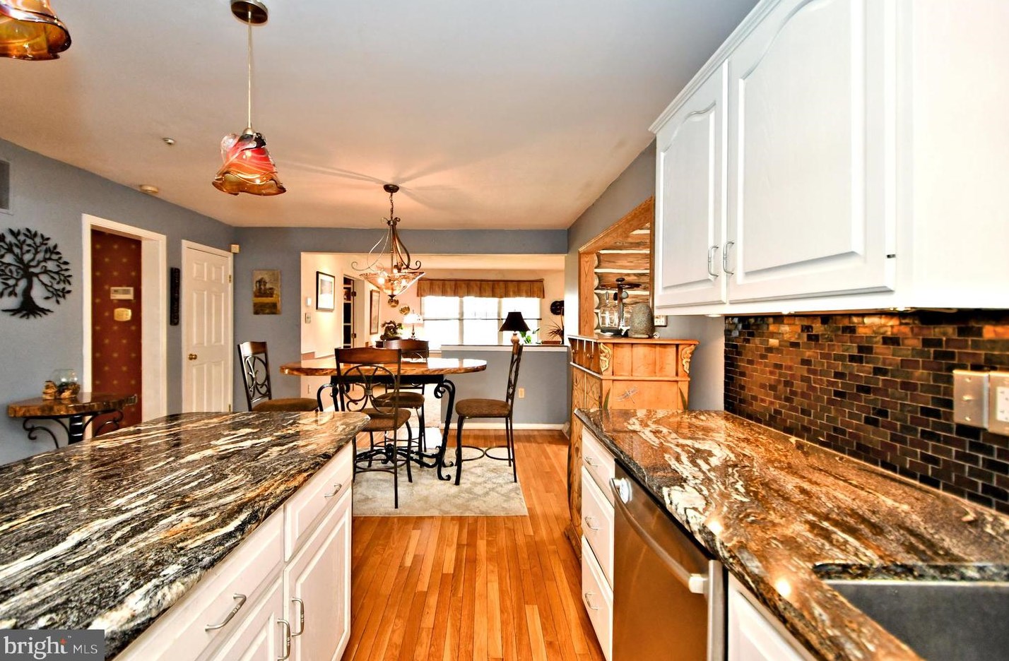 8 Country Ln, Douglassville PA  19518-9627 exterior