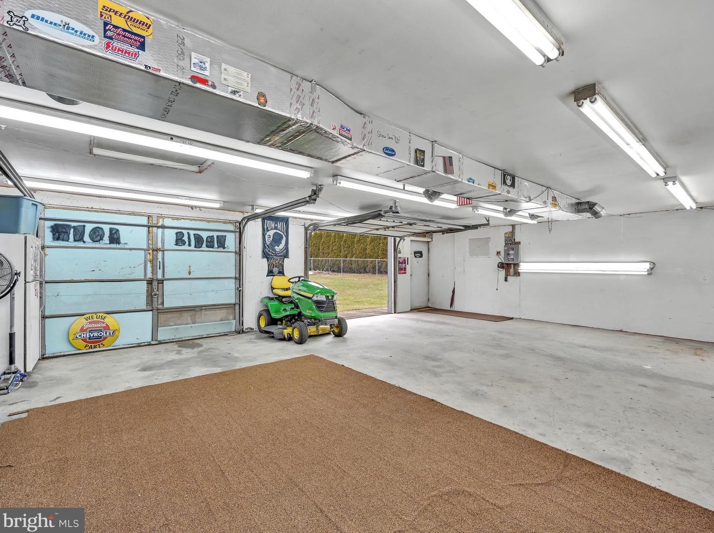 15 Ginna B Dr, Robesonia PA 19551-9668 exterior