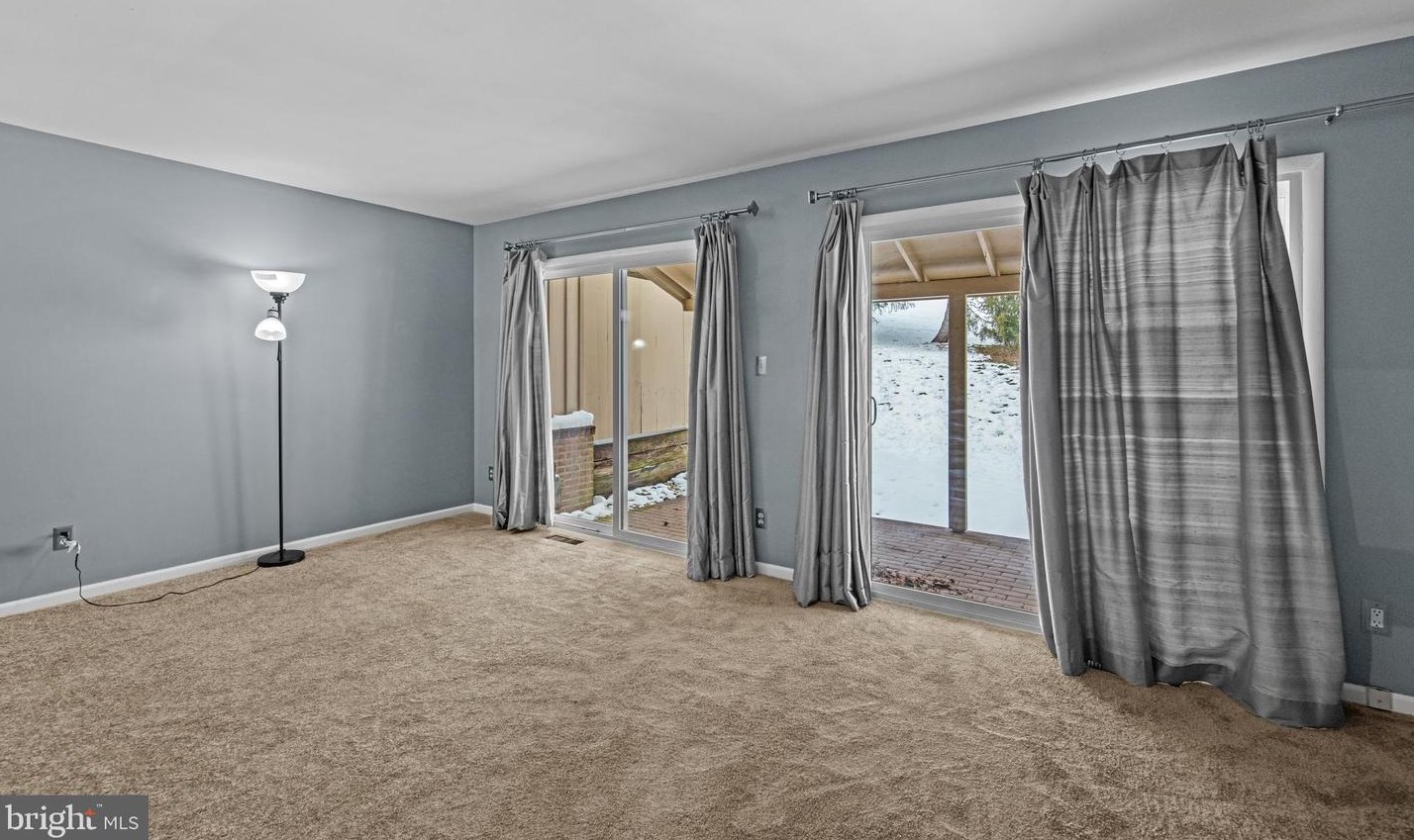 132 Medinah Dr, Reading PA  19607-3700 exterior