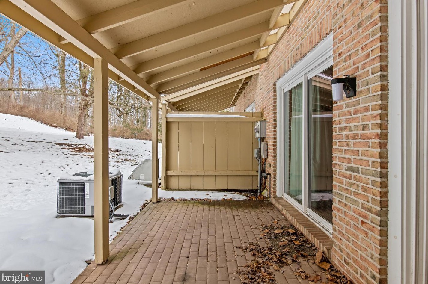 132 Medinah Dr, Reading PA  19607-3700 exterior