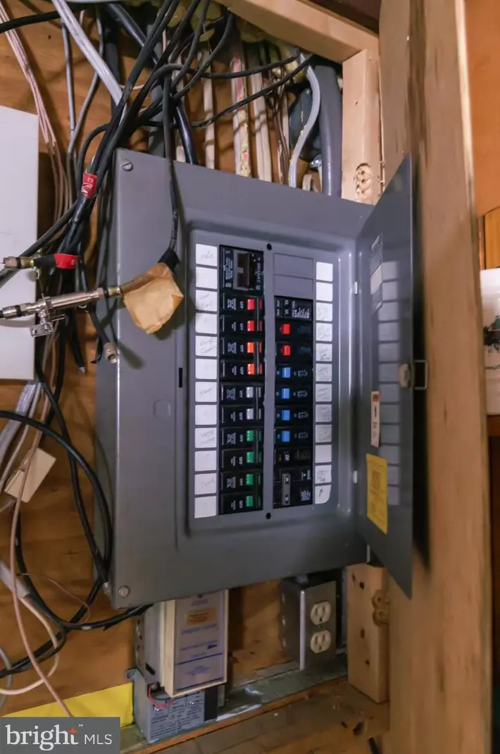 13 Bentley Ct, Reading PA  19601-2954 exterior