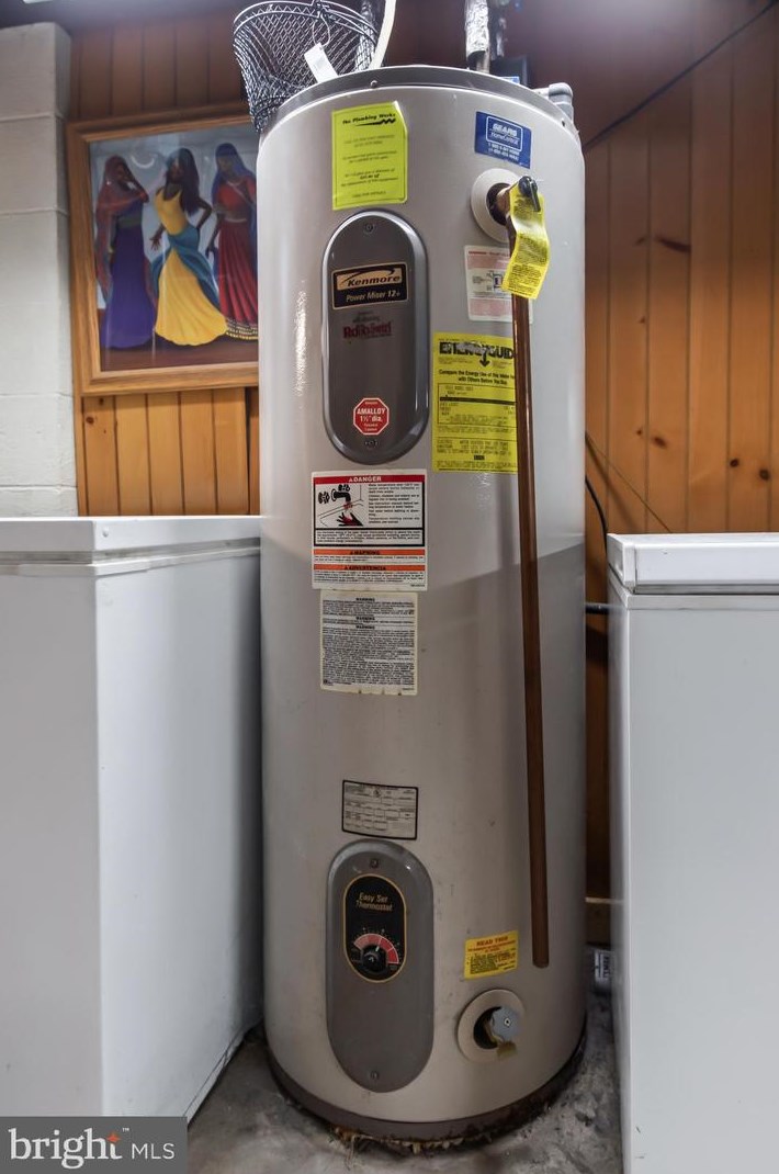 13 Bentley Ct, Reading PA  19601-2954 exterior