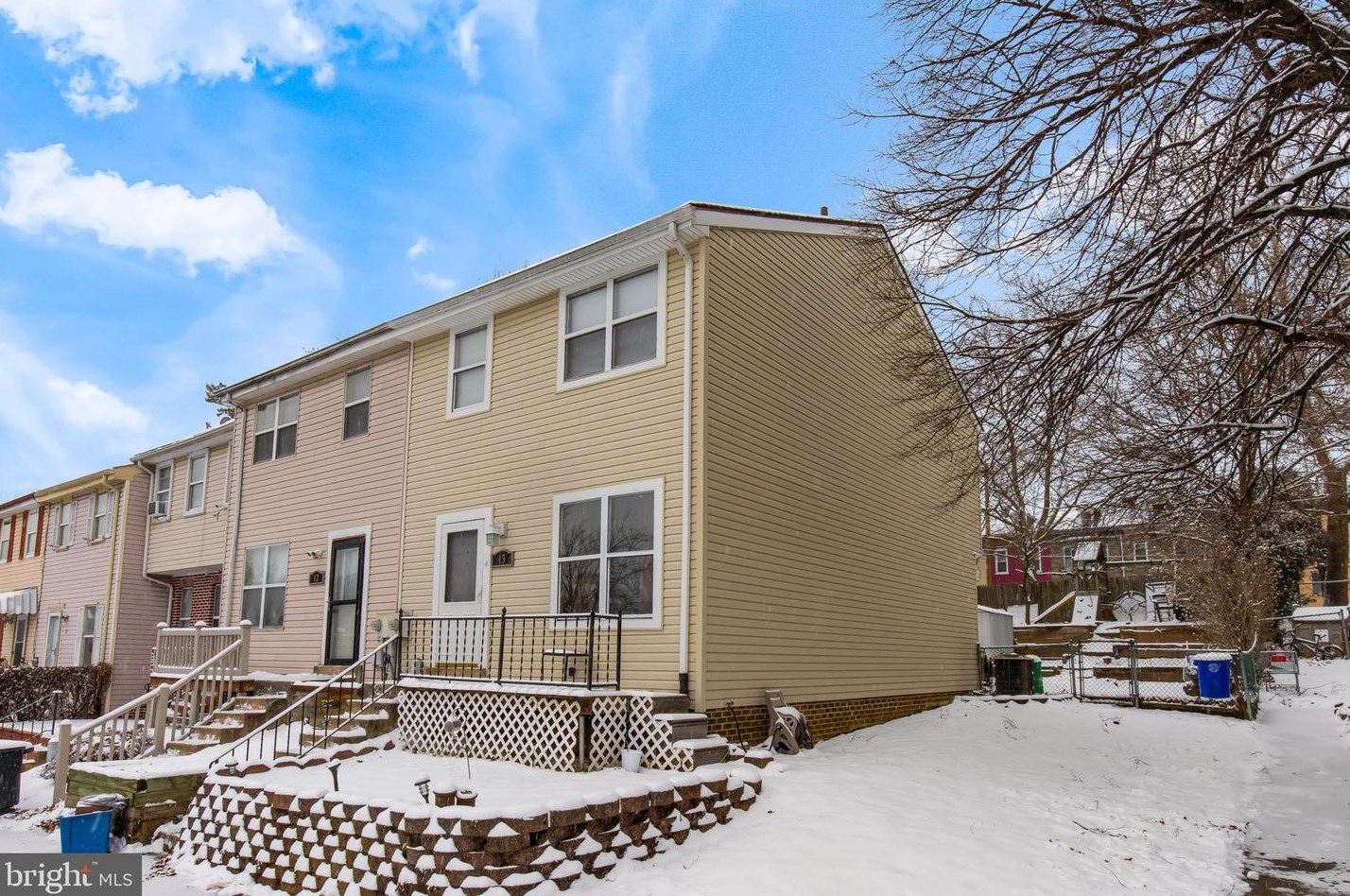 13 Bentley Ct, Reading PA  19601-2954 exterior