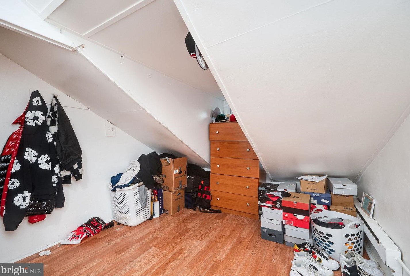 513 Maple St, Reading PA 19602-2560 exterior