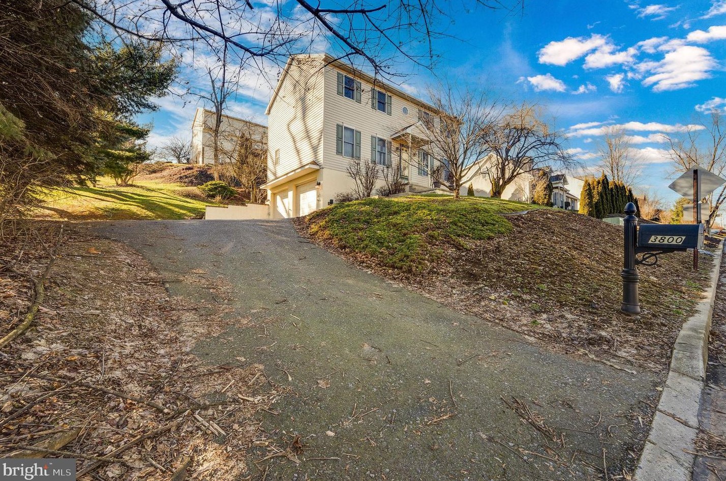 3800 Hilltop Ave, Reading PA  19605-1142 exterior