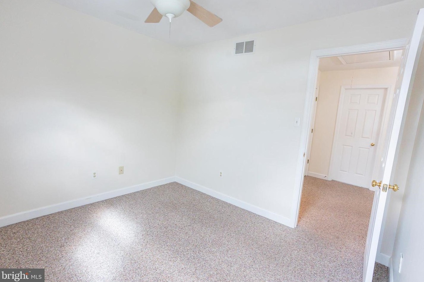 6 Overview Ct, Reading PA  19607-3023 exterior